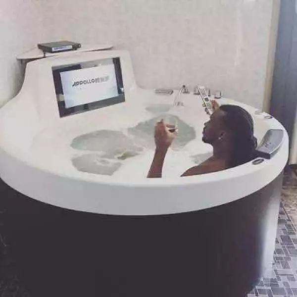 Paul Okoye Spotted Chilling In His Luxury Tub With Builtin TV (Photos)